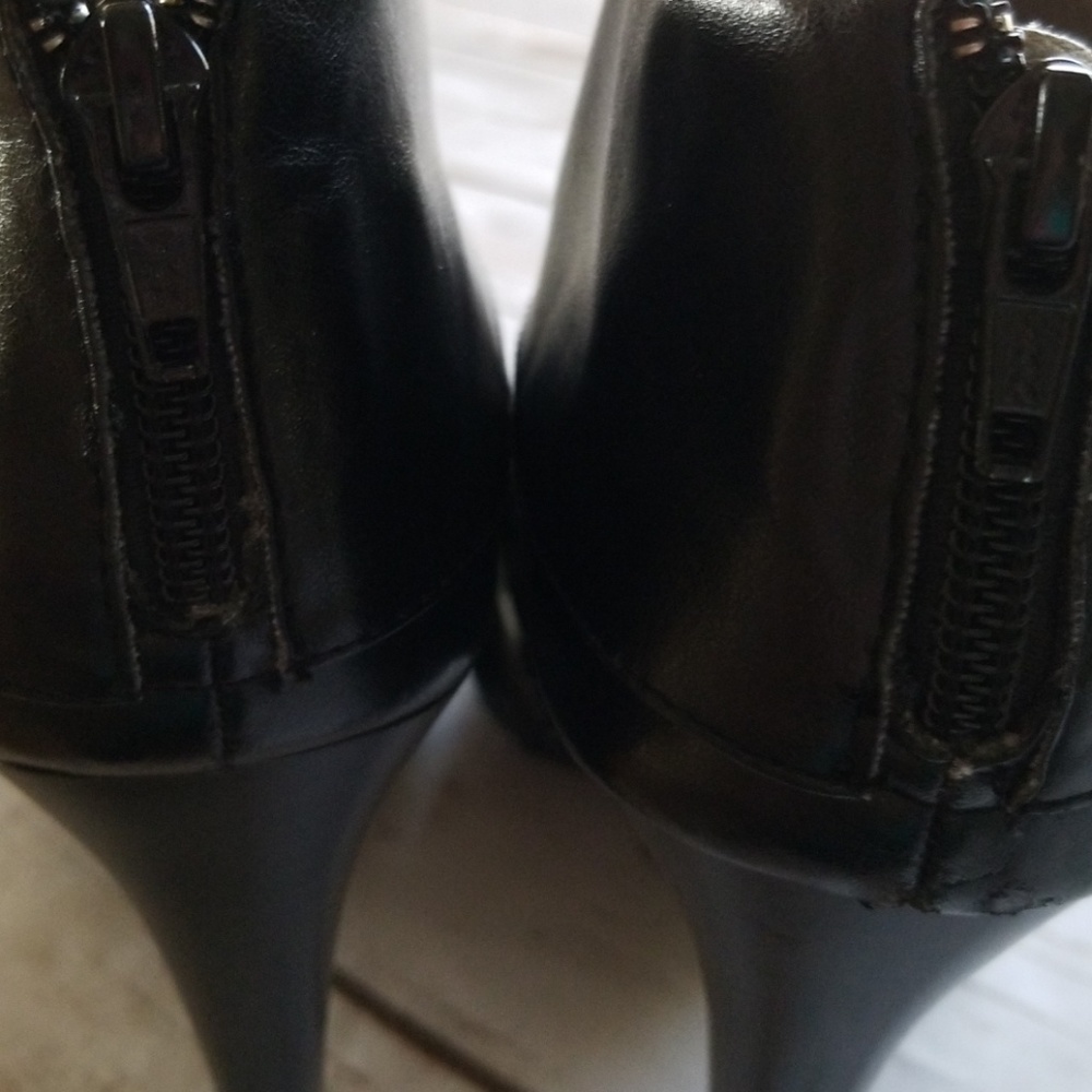 Mossimo Black Stilettos - Picture 3 of 6